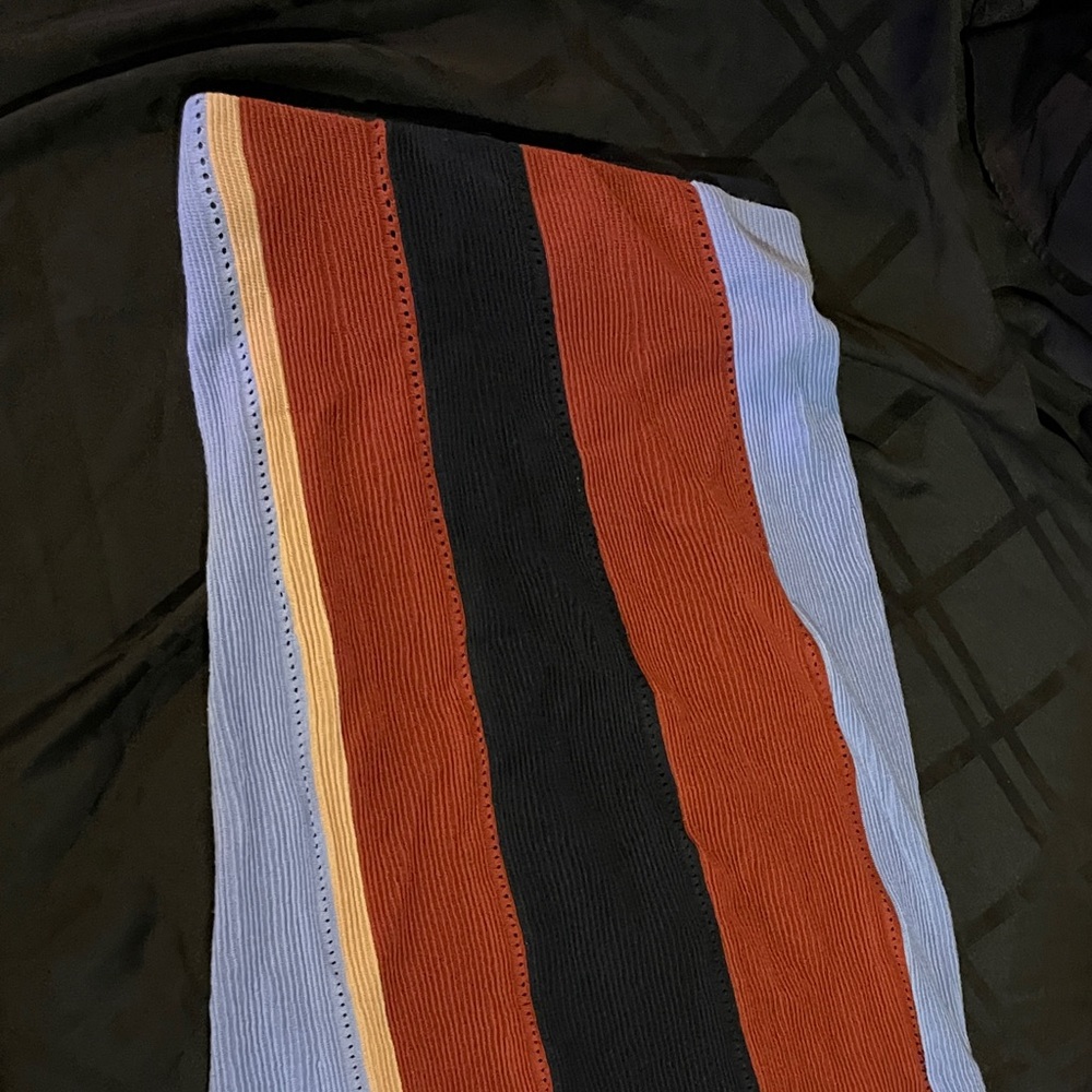 A line knit skirt